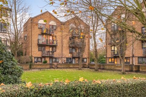 39 Undine Road, London, E14 9UW