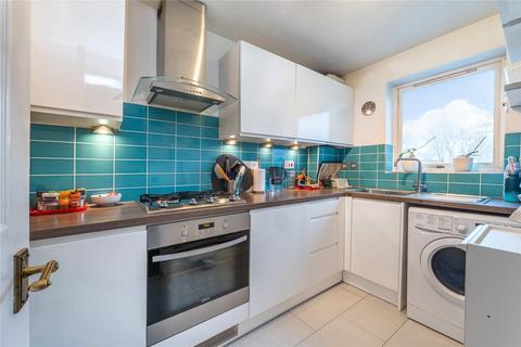 39 Undine Road, London, E14 9UW