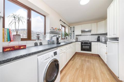 19 Caledonian Wharf, London, E14 3EN