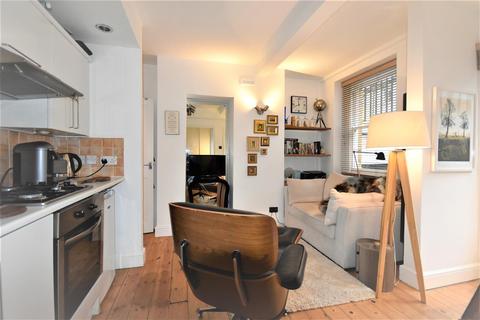 1 bedroom flat to rent - Dewsbury Court, 44 - 66 Chiswick Road, London