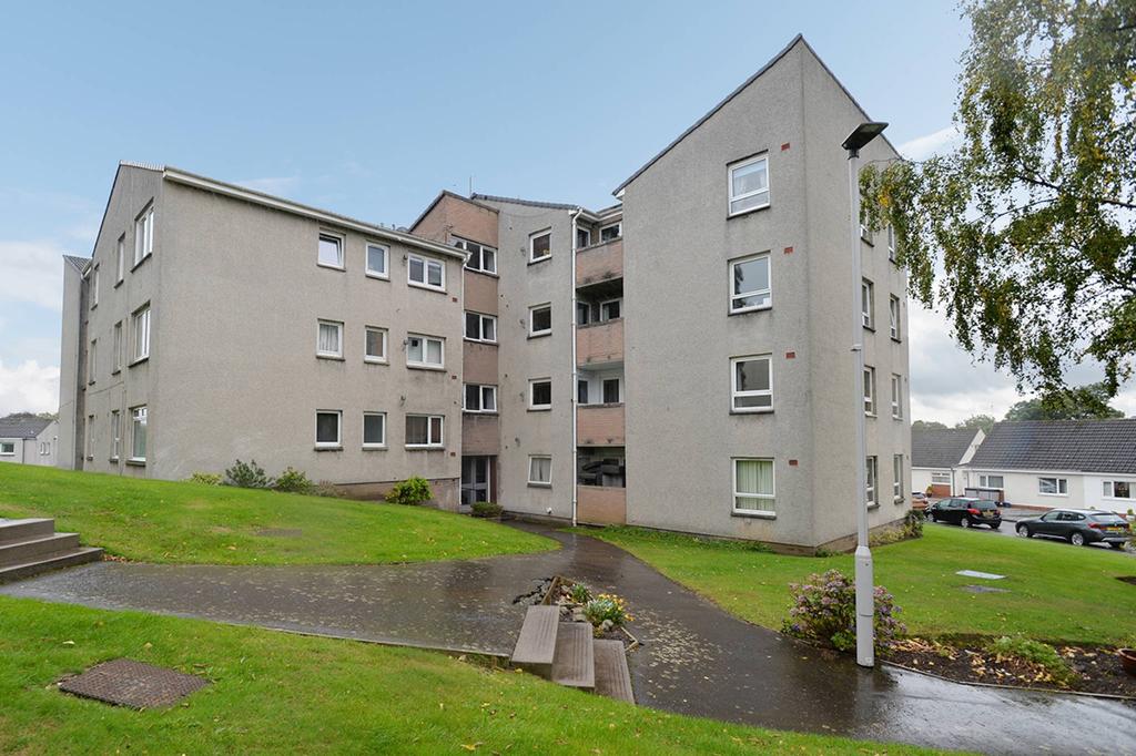 46/1 North Gyle Grove, Edinburgh, EH12 8LF 2 bed ground floor flat for