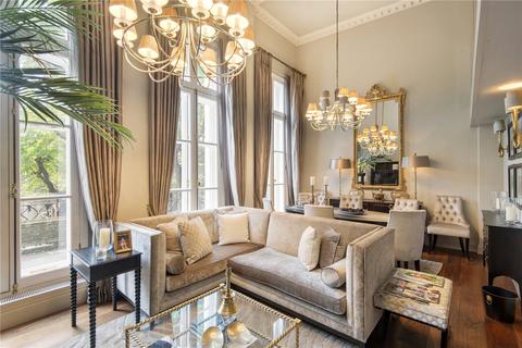 3 bedroom apartment for sale - Rutland Gate, SW7