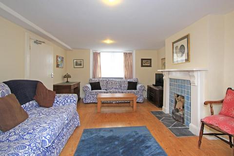 4 bedroom townhouse for sale, Le Huret, Alderney GY9