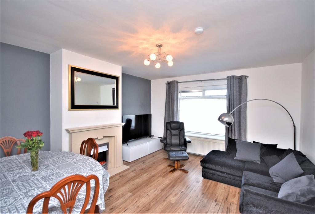 Balfour Street, Stirling... 3 bed end of terrace house to rent £1,000