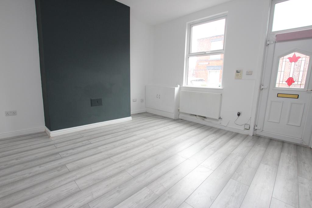 Grafton Street, St Helens, WA10 2 bed terraced house £100,000