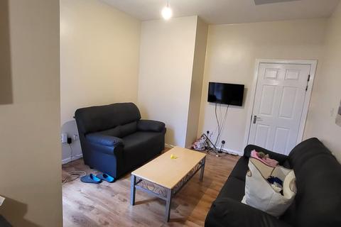 7 bedroom end of terrace house to rent - Ossory Street, Manchester M14 4BX