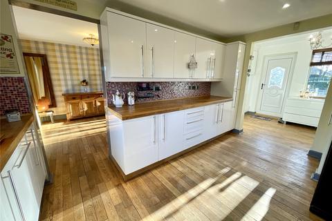 3 bedroom semi-detached house for sale - Doncaster Road, Ardsley, S71