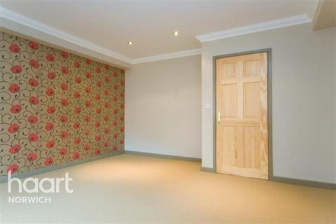 2 bedroom flat to rent, All Saints Green