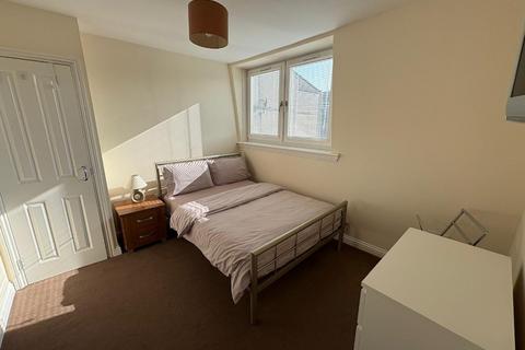 6 bedroom semi-detached house to rent, Holburn Street, City Centre, Aberdeen, AB10