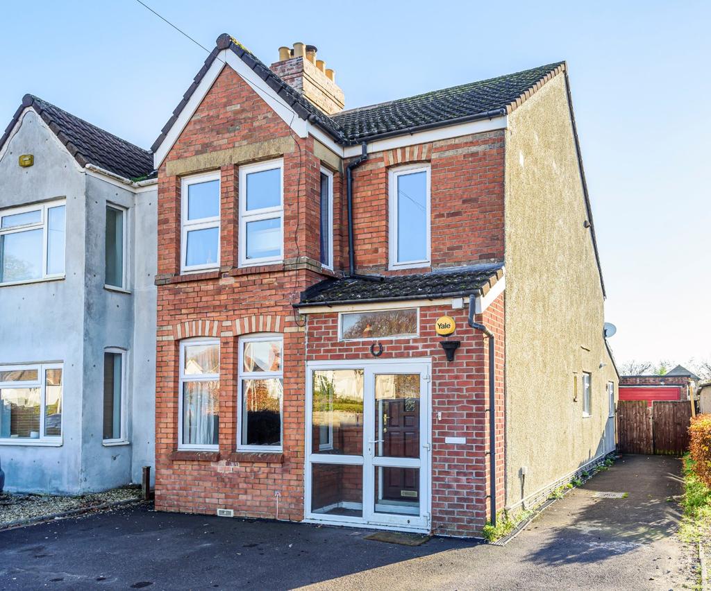 West Coker Road, Yeovil, Somerset, BA20 3 bed semidetached house for