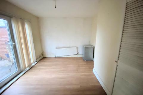 63 Aspes Road, Liverpool, L12 6QB