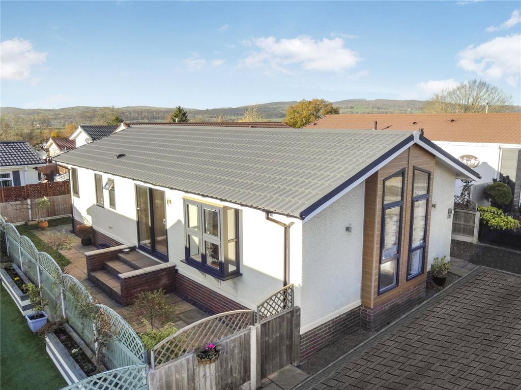 Forden, Welshpool, Powys, SY21 2 bed detached house £170,000