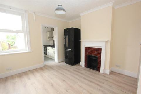 2 bedroom terraced house to rent, Helder Street, South Croydon