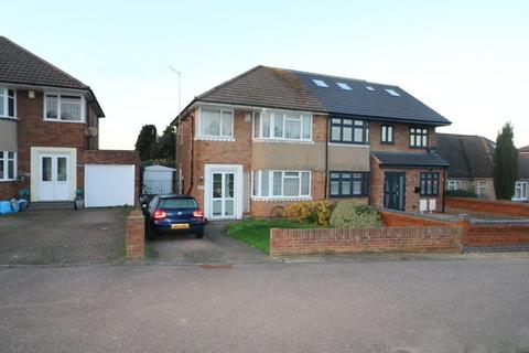 110 Brompton Farm Road, Strood, Rochester, ME2 3QZ