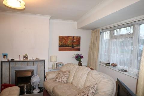 110 Brompton Farm Road, Strood, Rochester, ME2 3QZ