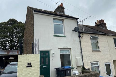 2 bedroom terraced house to rent, MacDonald Road