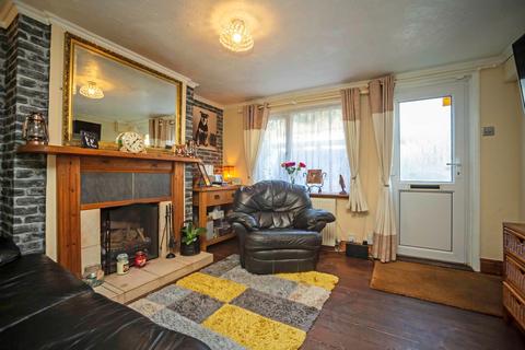 3 bedroom end of terrace house for sale - Church Street, Burham, ME1