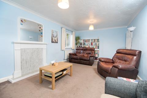 8 Hillside Crescent, Weldon, Corby, NN17 3HG