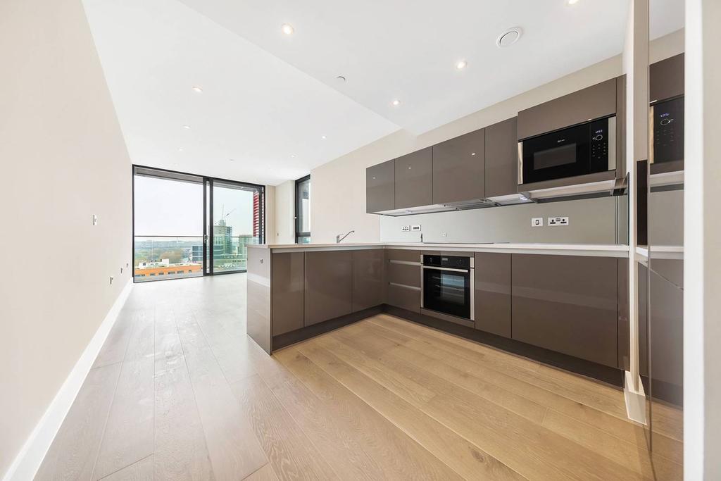 Gwynne Road, Battersea, London, SW11 2 bed flat £2,904 pcm (£670 pw)