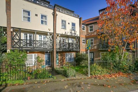 106 Mill Plat, Isleworth, TW7 6BZ