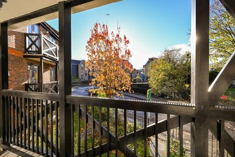 106 Mill Plat, Isleworth, TW7 6BZ