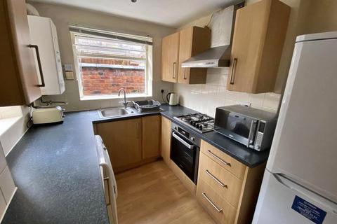 3 bedroom terraced house to rent - Heald Place, Rusholme, M14