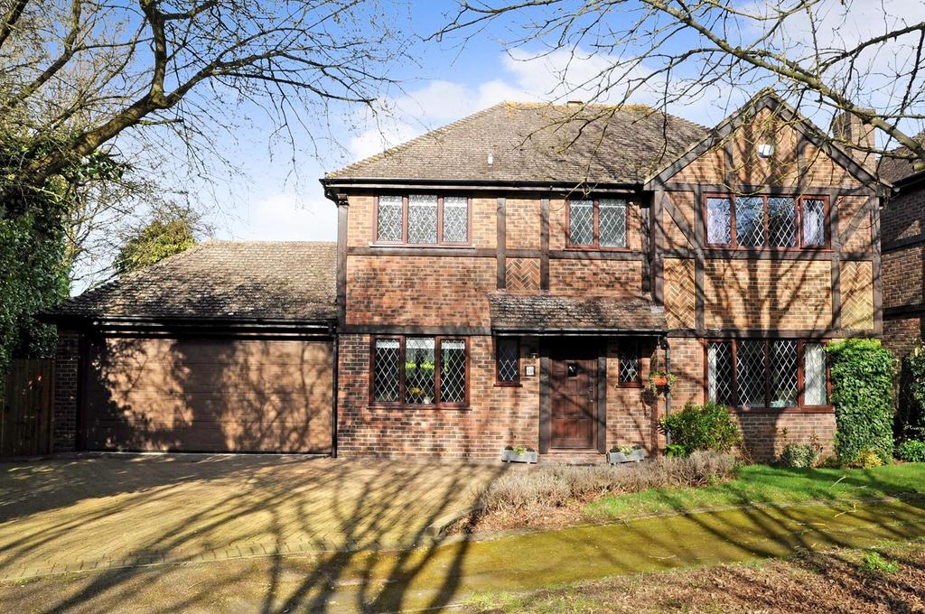 Ross Way, Langdon Hills, Basildon, SS16 4 bed detached house for sale