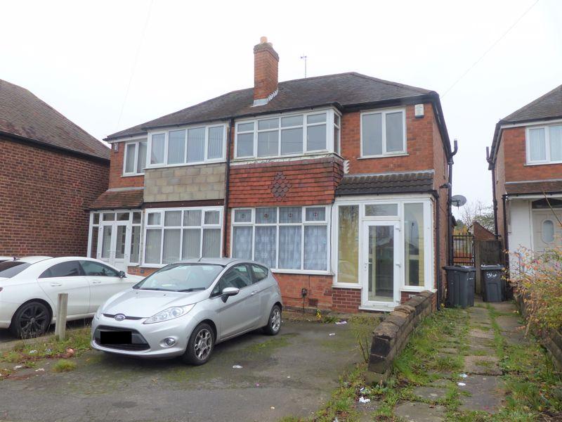 Booths Farm Road, Great Barr, Birmingham B42 2NY 3 bed semidetached