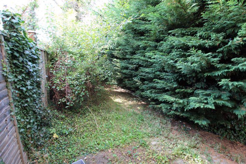 Maple Avenue KIDLINGTON 3 bed terraced house £300,000