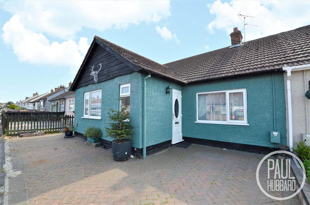Poplar Road, Carlton Colville, Suffolk 3 bed semidetached bungalow £