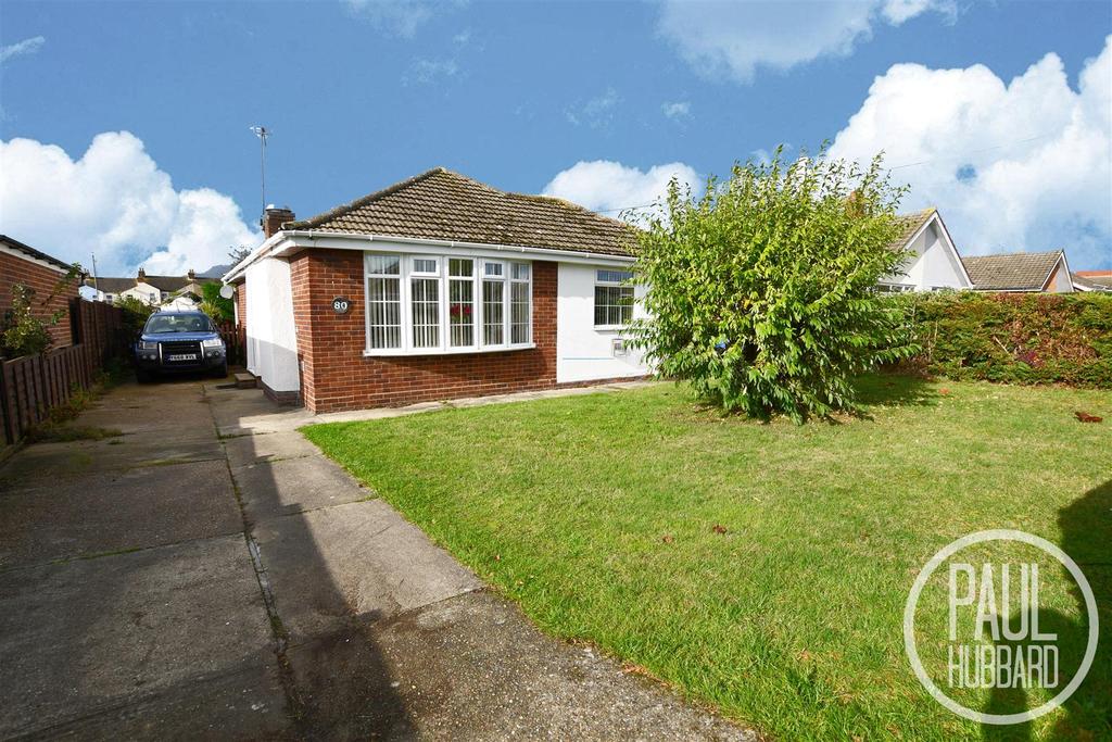 Higher Drive, Oulton Broad, Suffolk 3 bed detached bungalow for sale £300,000