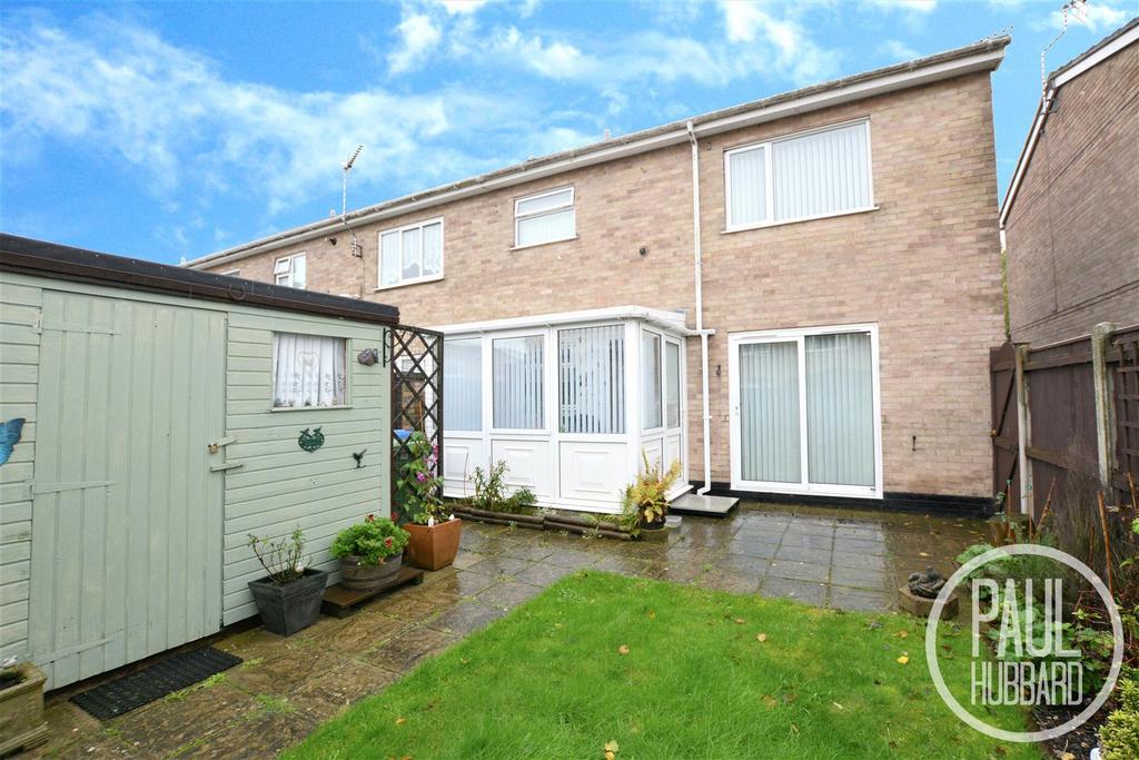Wissett Way, Lowestoft, Suffolk 3 bed semidetached house £200,000