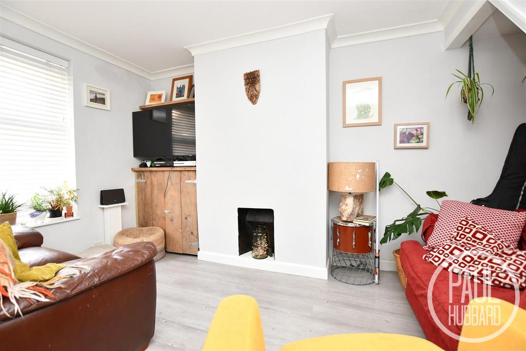 Trafalgar Street, Lowestoft, Suffolk 3 bed terraced house £140,000