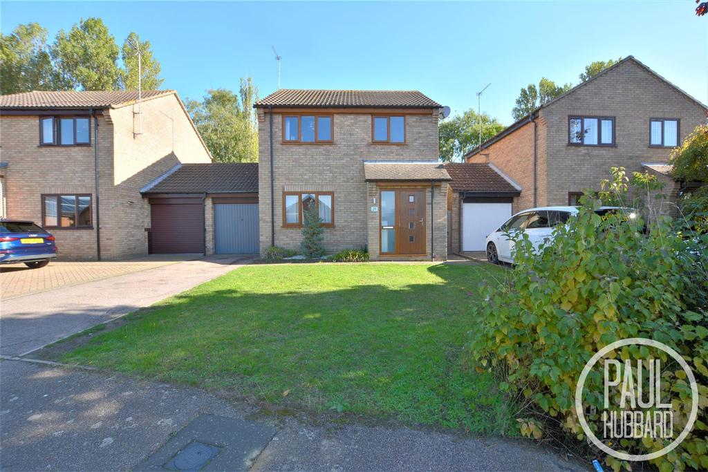 Potters Drive, Hopton, Norfolk 3 bed detached house £325,000