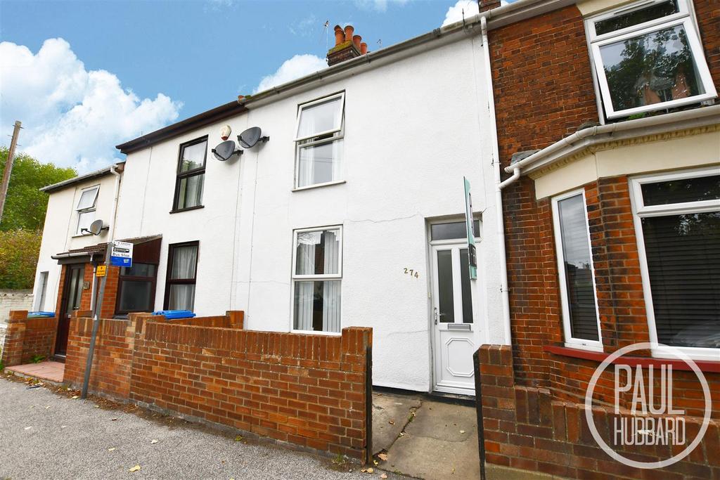 St Peters Street, Lowestoft, Suffolk 2 bed terraced house £130,000