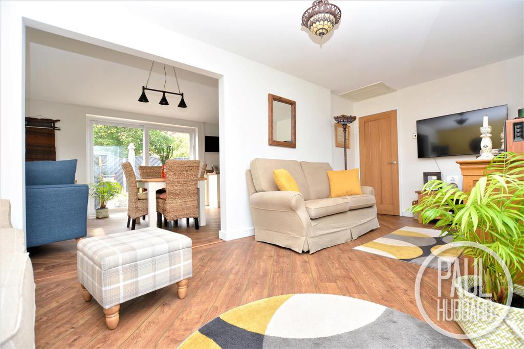 Grand Avenue, Pakefield, Suffolk 3 bed detached bungalow £430,000