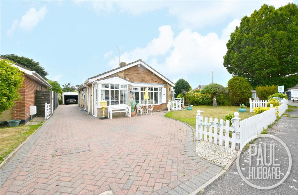 Meadow Way, Carlton Colville, Suffolk 2 bed detached bungalow £325,000
