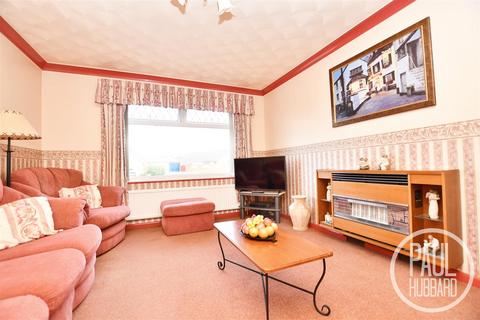 2 bedroom detached bungalow for sale, Patterdale Gardens, Oulton Broad, NR32