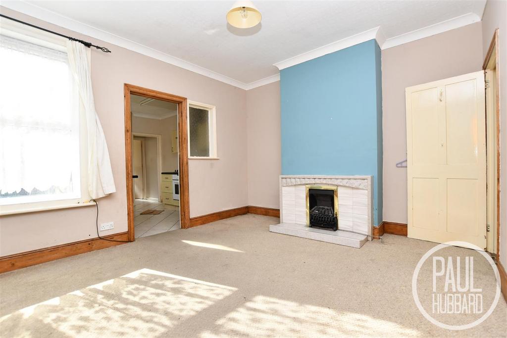 St Road, Pakefield, Suffolk 3 bed terraced house £175,000