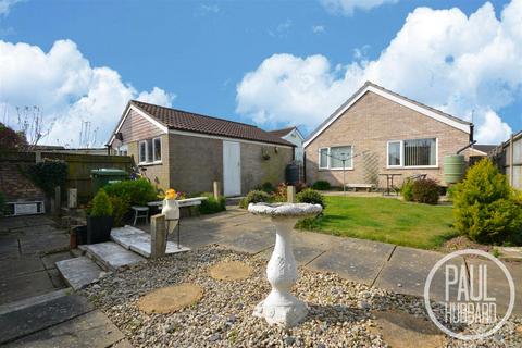 2 bedroom detached bungalow for sale, Elmdale Drive, Carlton Colville, NR33