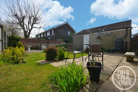 2 bedroom detached bungalow for sale, Elmdale Drive, Carlton Colville, NR33