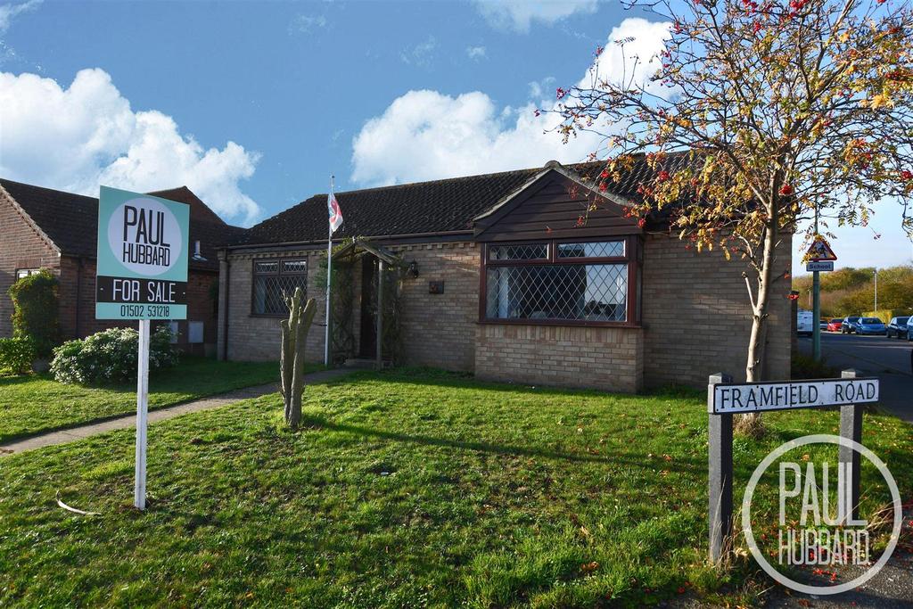 Chislehurst Road, Carlton Colville... 2 bed detached bungalow £290,000