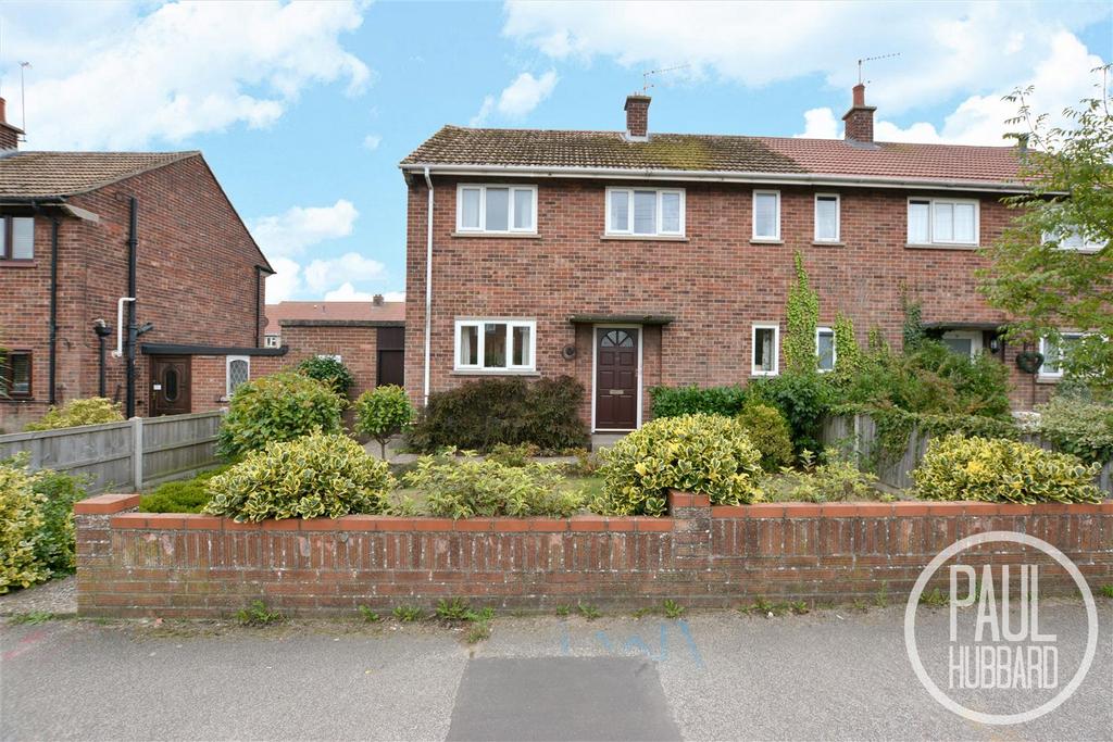 Pinewood Avenue, Lowestoft, NR33 2 bed semidetached house for sale £
