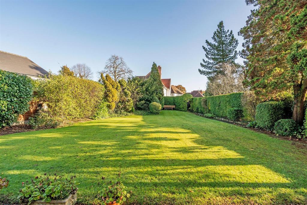 Brueton Avenue, Solihull Fantastic Central Solihull Location, Four