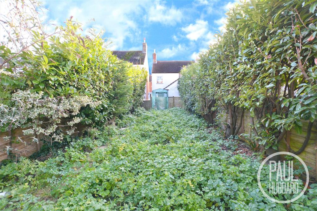 Morton Road, Pakefield, Suffolk 2 bed end of terrace house £725 pcm