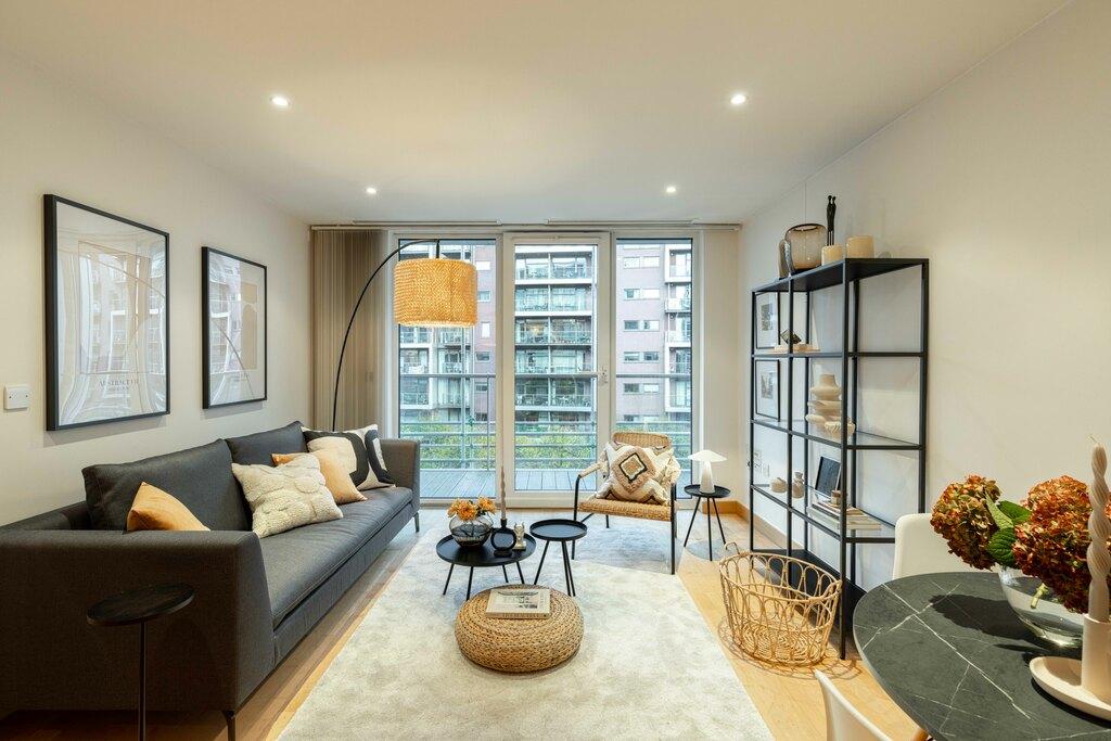 Chelsea Bridge Wharf, Battersea, SW8 2 bed flat £7,800 pcm (£1,800 pw)