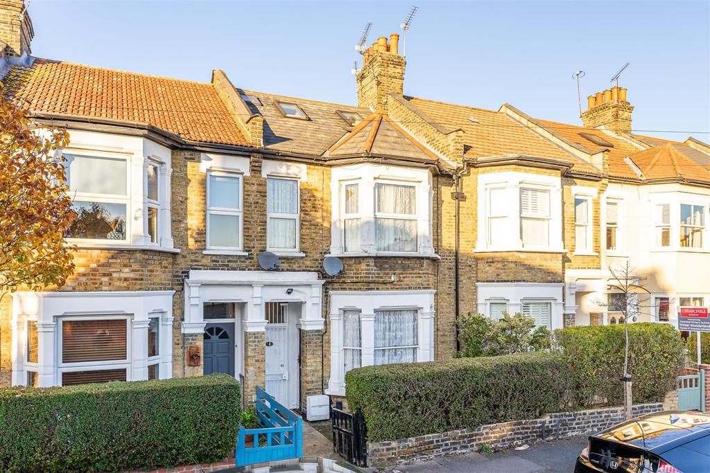Cottenham Road, London 3 bed flat £500,000