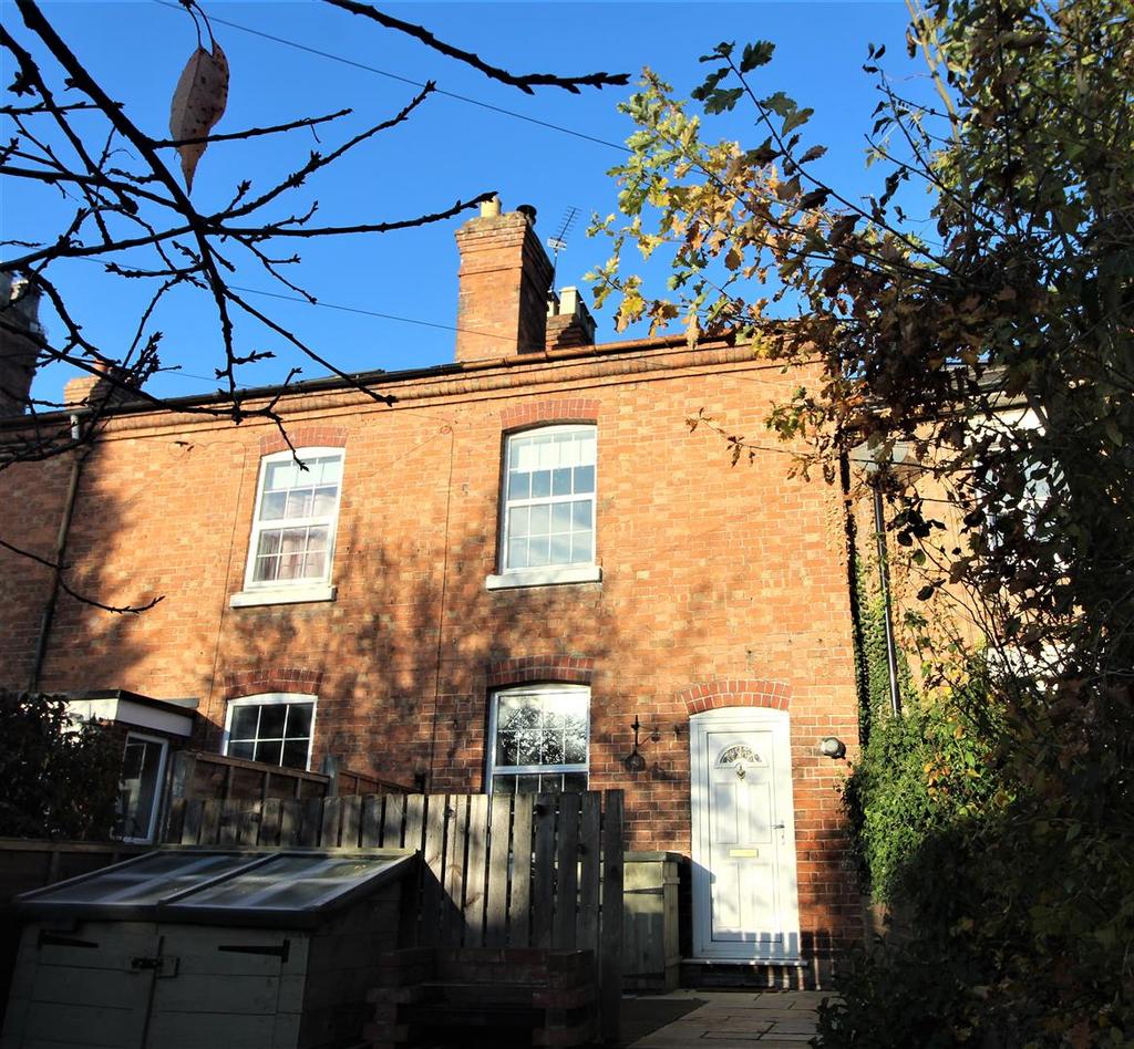102 Hereford Road, Shrewsbury 2 bed terraced house £835 pcm (£193 pw)