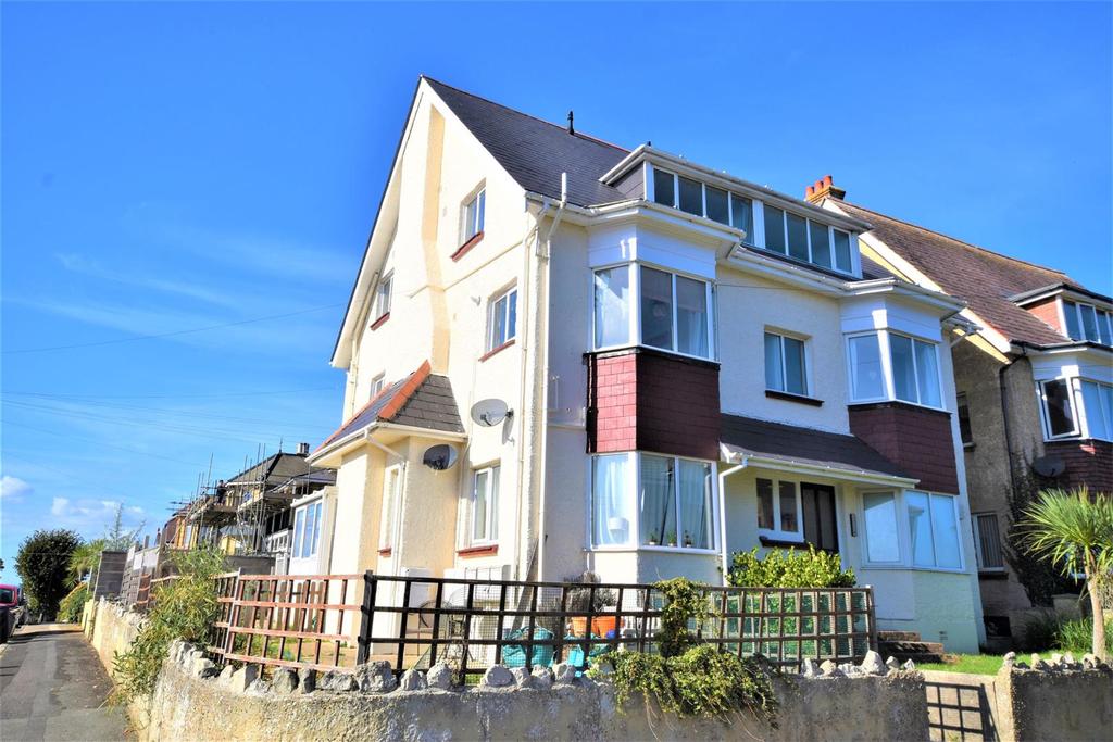 Northcliff Gardens, Shanklin, PO37 6ES 1 bed flat £595 pcm (£137 pw)