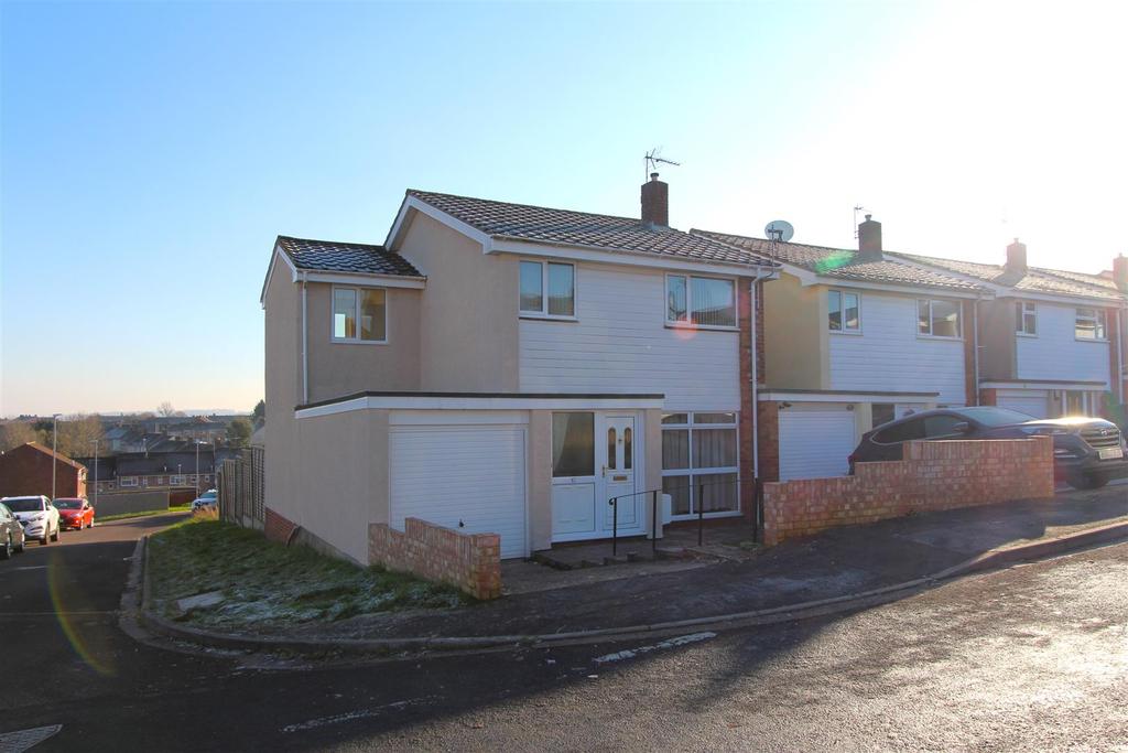 Lays Drive, Keynsham, Bristol 4 bed house £375,000